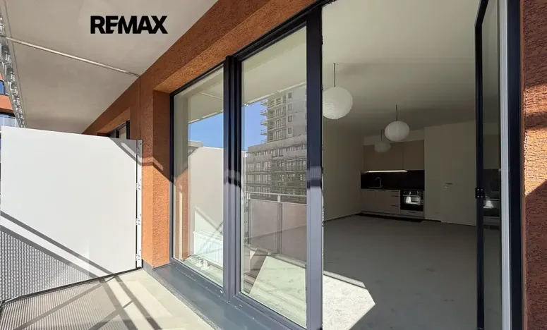 Pronájem bytu 1+kk, Praha - Vysočany, Gerstelova, 35 m2