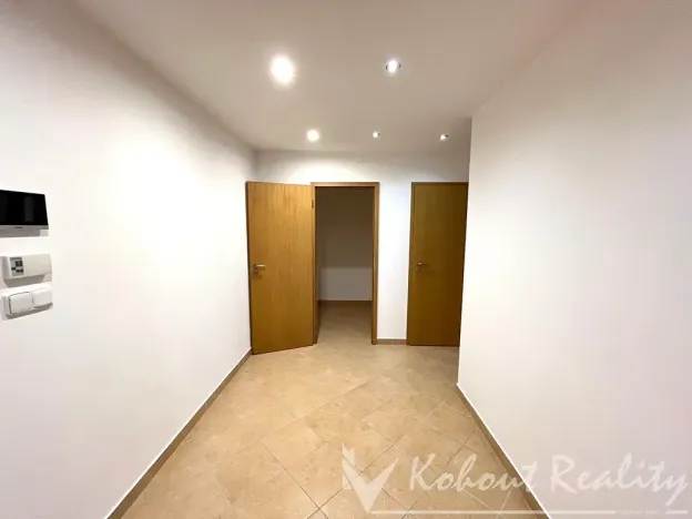 Pronájem bytu 2+kk, Praha - Záběhlice, Mattioliho, 61 m2