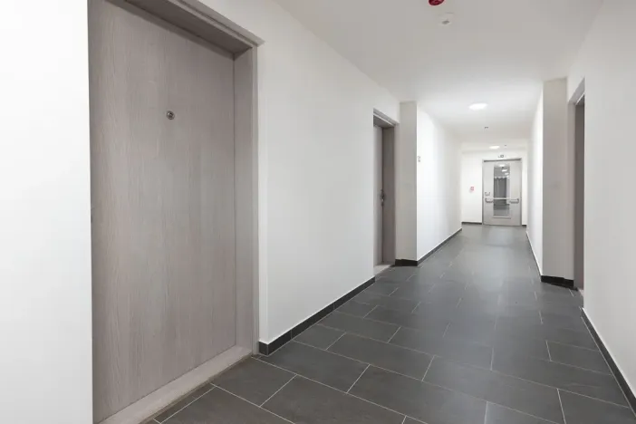 Pronájem bytu 1+kk, Praha - Hloubětín, Poděbradská, 33 m2