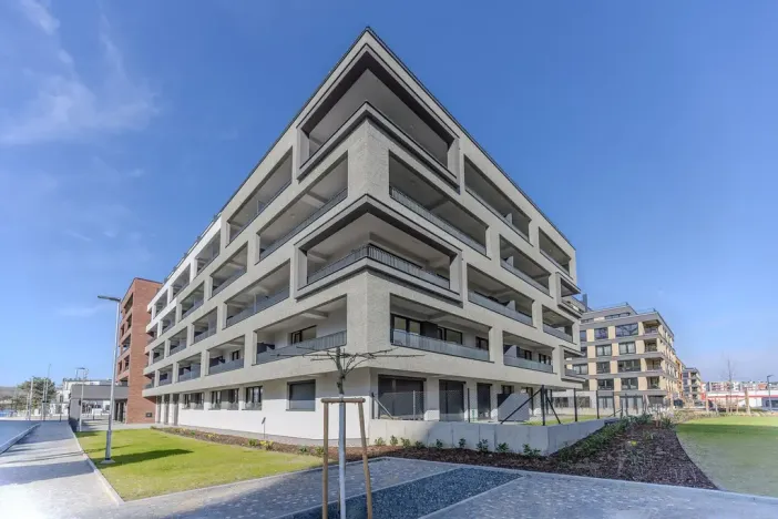 Pronájem bytu 1+kk, Praha - Hloubětín, Poděbradská, 33 m2