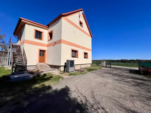 Pronájem bytu 3+1, Všetaty, 83 m2