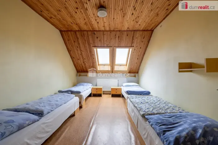 Prodej rybníku, Valeč, 4174 m2