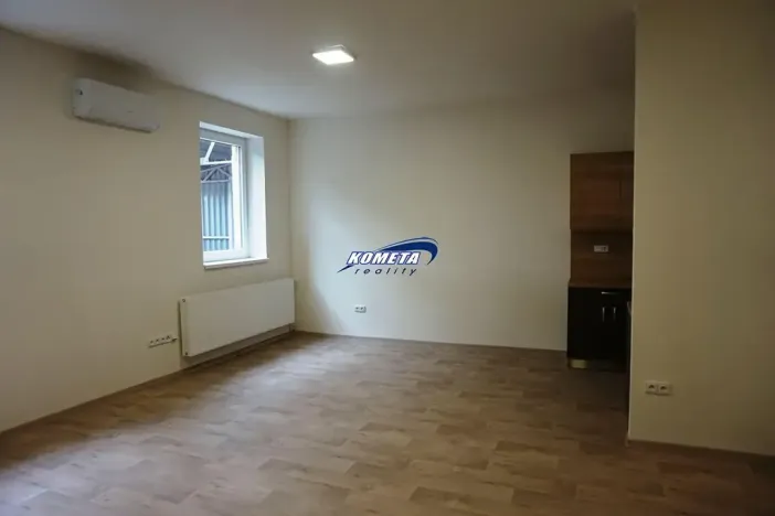 Pronájem kanceláře, Dambořice, 21 m2