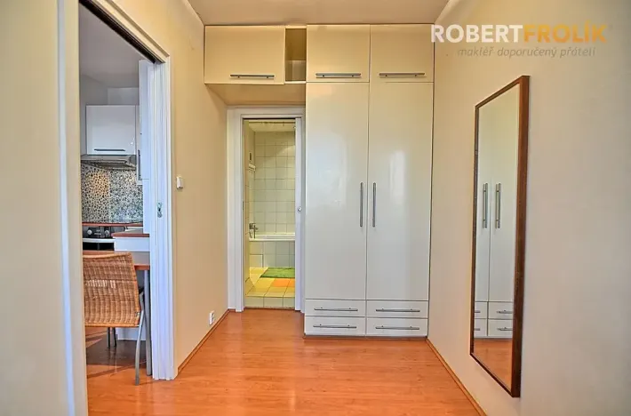 Pronájem bytu 2+kk, Praha - Ruzyně, Dědinská, 42 m2