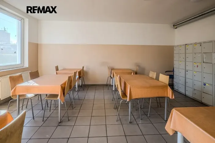 Prodej skladu, Plzeň, Dopravní, 9469 m2