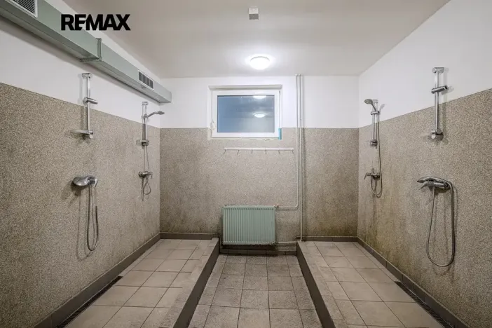 Prodej výrobních prostor, Plzeň, Dopravní, 9469 m2