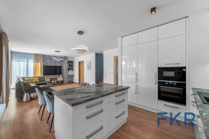 Prodej rodinného domu, Zásmuky, Za Tofou, 143 m2