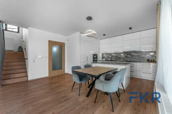 Prodej rodinného domu, Zásmuky, Za Tofou, 143 m2