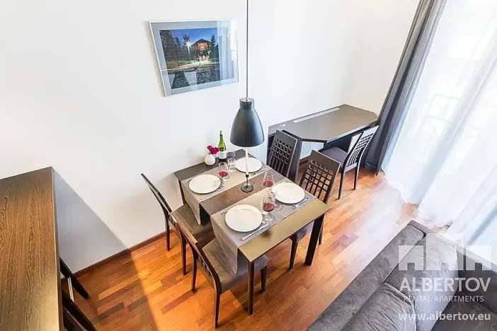 Pronájem bytu 2+kk, Praha - Nové Město, Na slupi, 45 m2