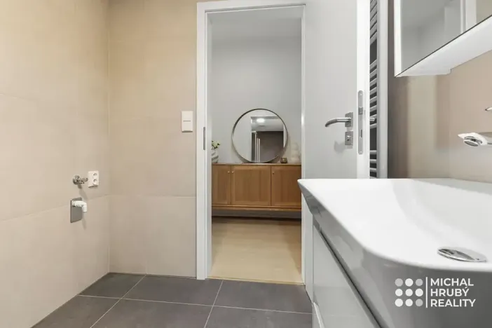 Prodej bytu 2+kk, Ostrava, Výstavní, 47 m2