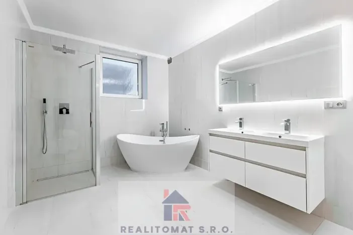 Pronájem rodinného domu, Praha - Komořany, Pod lesem, 127 m2