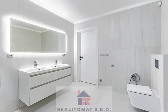 Pronájem rodinného domu, Praha - Komořany, Pod lesem, 127 m2