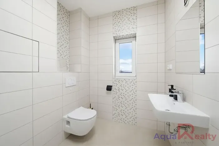 Prodej bytu 3+kk, Karlovy Vary, Dubová, 83 m2