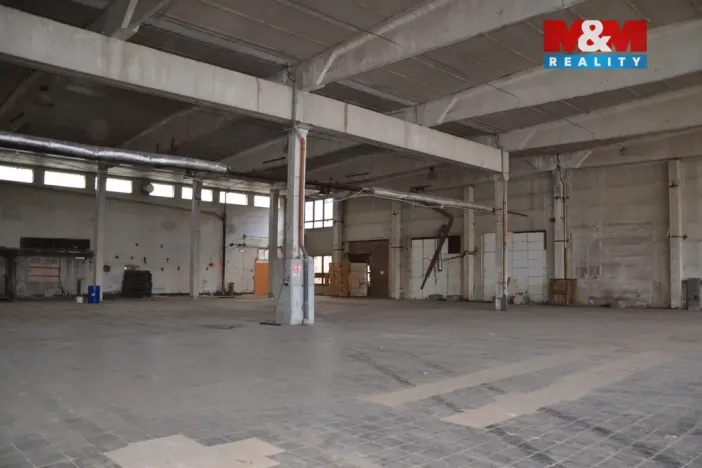 Pronájem skladu, Červený Kostelec, Jiráskova, 4000 m2