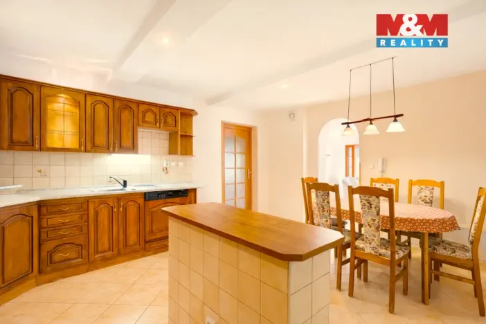 Prodej rodinného domu, Chrast - Podlažice, 280 m2