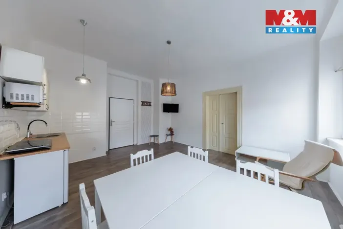 Prodej rodinného domu, Hroznětín, Mlýnská, 327 m2