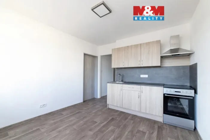 Pronájem bytu 1+1, Sokolov, Nádražní, 40 m2