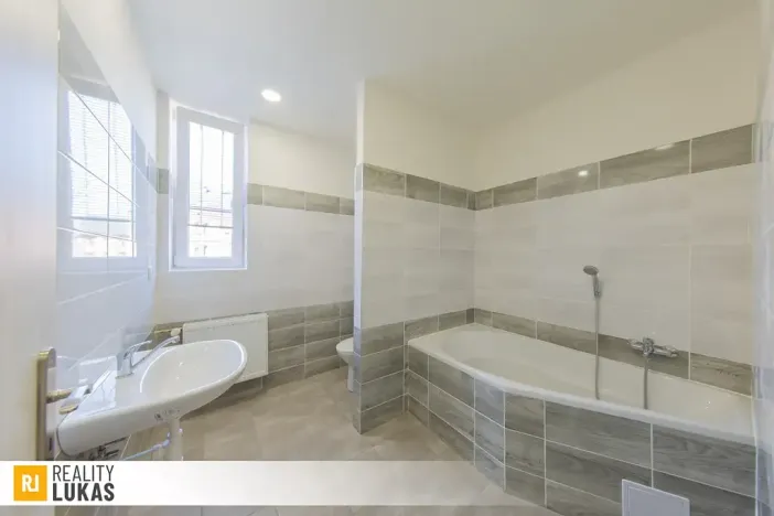 Pronájem bytu 1+1, Ostrava, 28. října, 47 m2