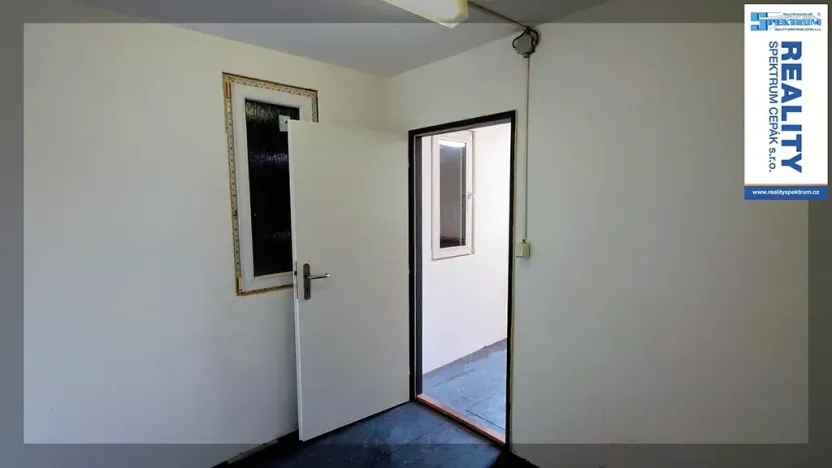 Pronájem skladu, České Budějovice, Vrbenská, 289 m2