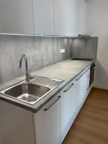 Pronájem bytu 1+kk, Praha - Hloubětín, Poděbradská, 42 m2
