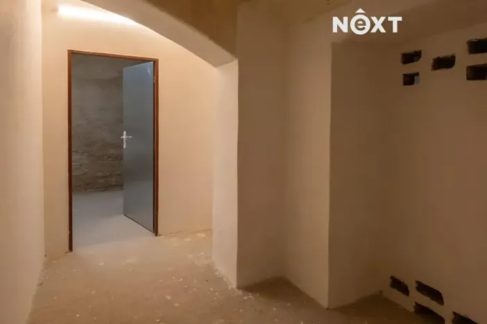 Prodej - jiné, Praha - Nusle, Slavojova, 6 m2