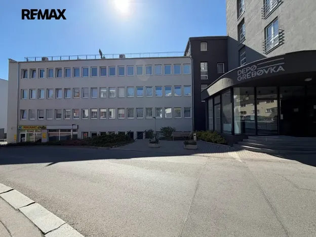 Pronájem bytu 1+kk, Praha - Vinohrady, Perucká, 25 m2