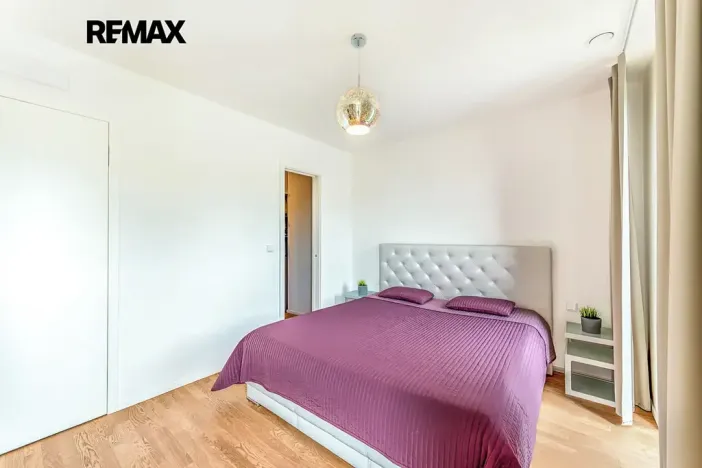 Pronájem rodinného domu, Praha - Dejvice, V Šáreckém údolí, 201 m2