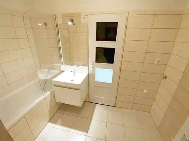 Pronájem bytu 2+1, Praha - Libeň, Zenklova, 74 m2