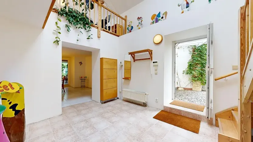 Pronájem rodinného domu, Praha - Hostivař, Mezi potoky, 200 m2