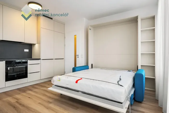 Pronájem bytu 1+kk, Praha - Kamýk, Hodkovická, 30 m2