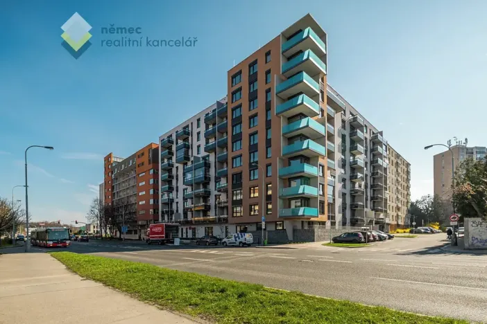 Pronájem bytu 1+kk, Praha - Kamýk, Hodkovická, 30 m2