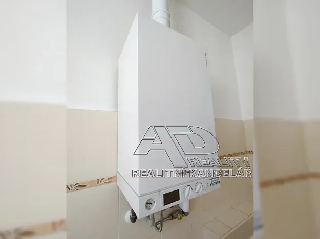 Pronájem bytu 2+1, České Budějovice, Pražská tř., 72 m2