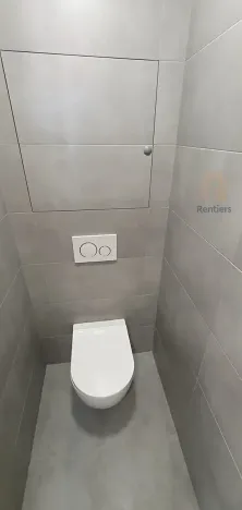 Pronájem bytu 3+1, Praha - Kobylisy, Famfulíkova, 70 m2