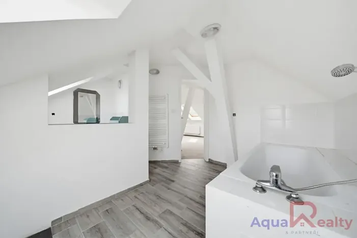 Prodej bytu 3+1, Karlovy Vary, 5. května, 134 m2