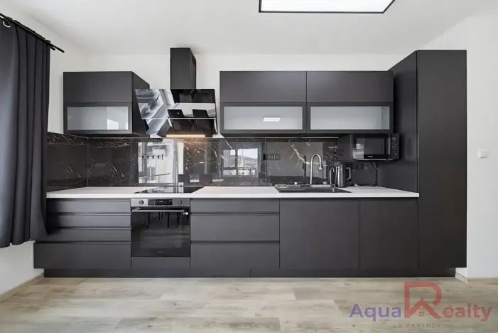 Pronájem bytu 3+kk, Karlovy Vary, Dubová, 83 m2