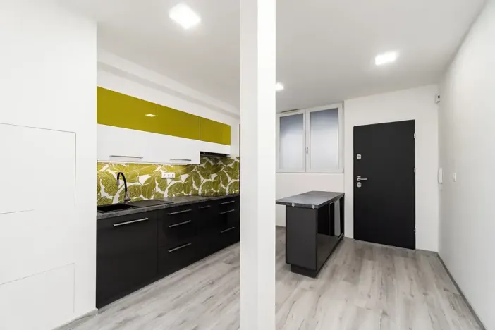 Prodej bytu 3+1, Ostrava, náměstí Antonie Bejdové, 73 m2