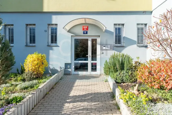 Prodej bytu 1+1, Praha - Troja, Krynická, 29 m2