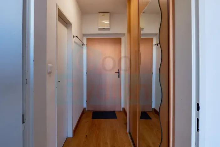 Prodej bytu 1+kk, Praha - Troja, Hnězdenská, 41 m2