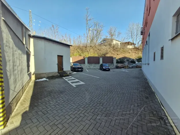 Prodej obchodního prostoru, Znojmo, Vídeňská třída, 5100 m2
