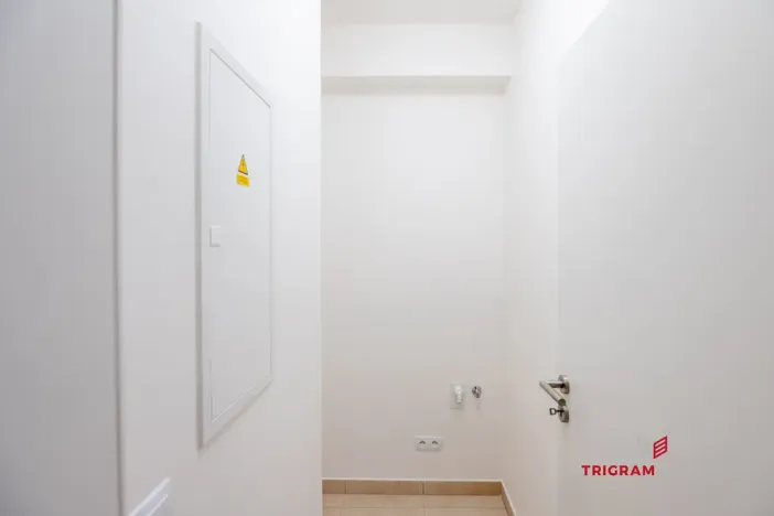 Pronájem bytu 2+kk, Hradec Králové - Nový Hradec Králové, Antonína Petrofa, 50 m2