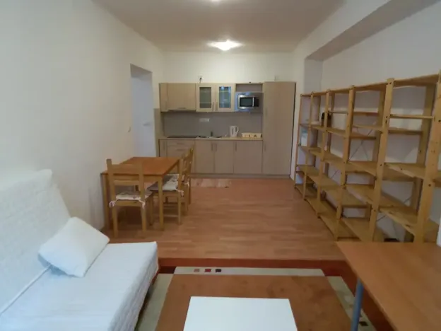 Pronájem bytu 2+kk, Praha - Dejvice, Thákurova, 32 m2