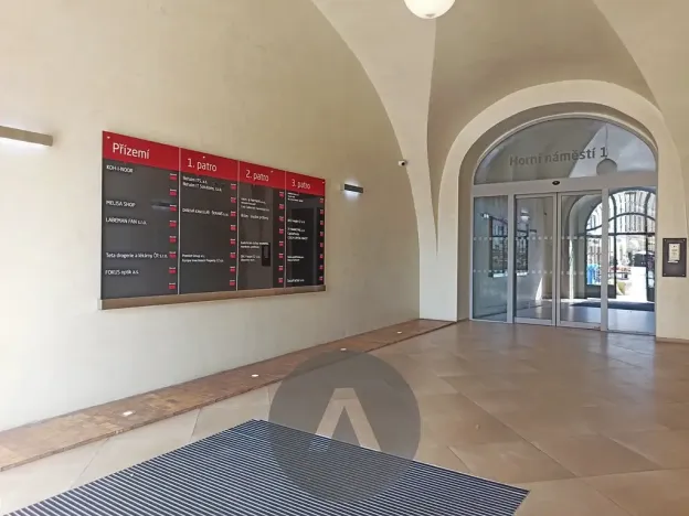 Pronájem kanceláře, Olomouc, Horní náměstí, 56 m2