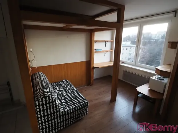 Pronájem bytu 1+kk, Brno, Úvoz, 22 m2