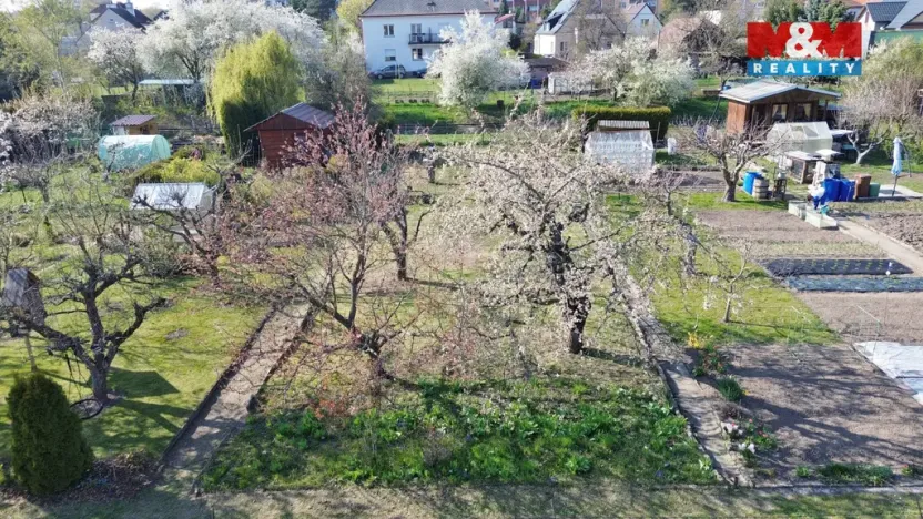 Prodej zahrady, Hradec Králové, U Mostku, 300 m2