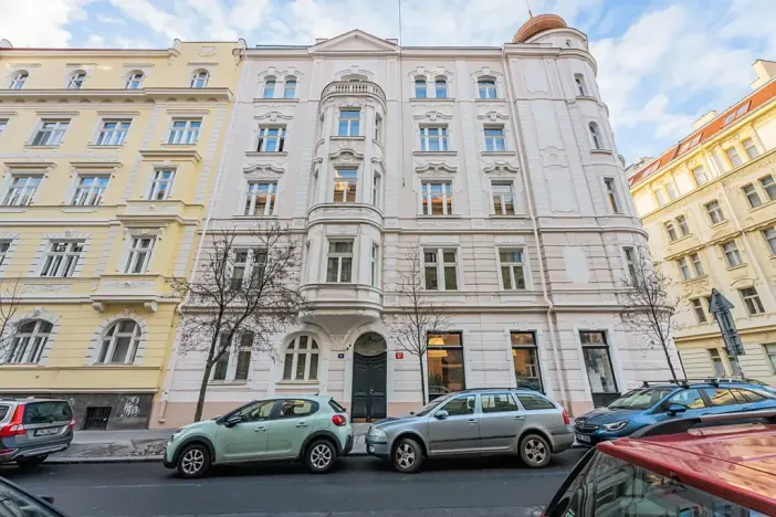 Pronájem bytu 1+kk, Praha - Holešovice, Šimáčkova, 26 m2