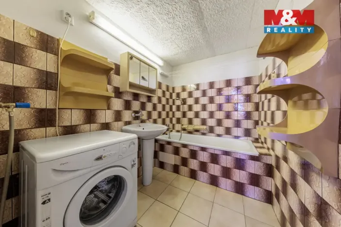 Prodej rodinného domu, Karlovy Vary - Drahovice, V. Huga, 214 m2