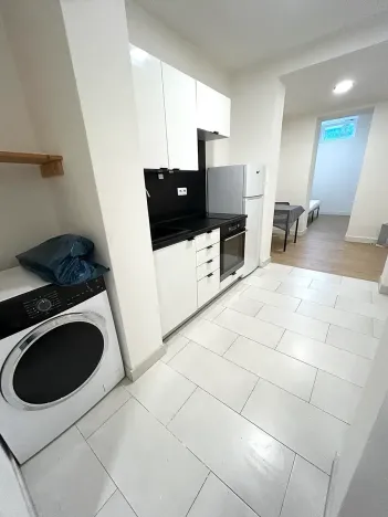 Pronájem bytu 1+1, Praha - Radotín, Vrážská, 37 m2