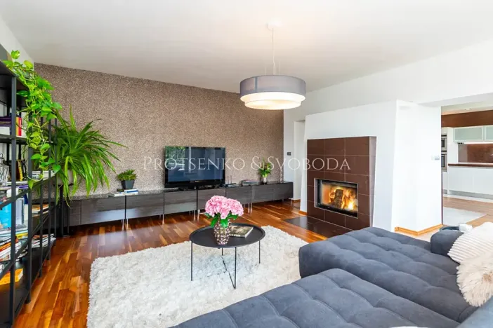 Prodej rodinného domu, Bratislava, Slovensko, 490 m2