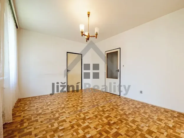 Prodej bytu 3+1, Volary, Sídl. Míru, 69 m2