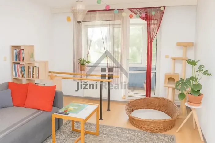 Prodej bytu 2+1, Vodňany, Sídl. Škorna, 70 m2